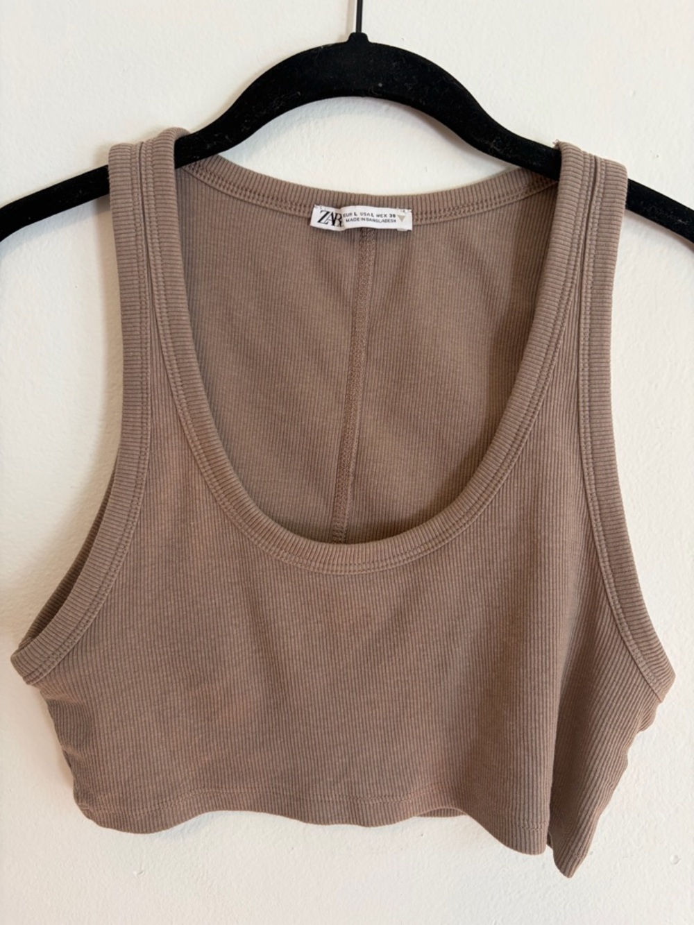 🌸 ZARA Ribbed Tank